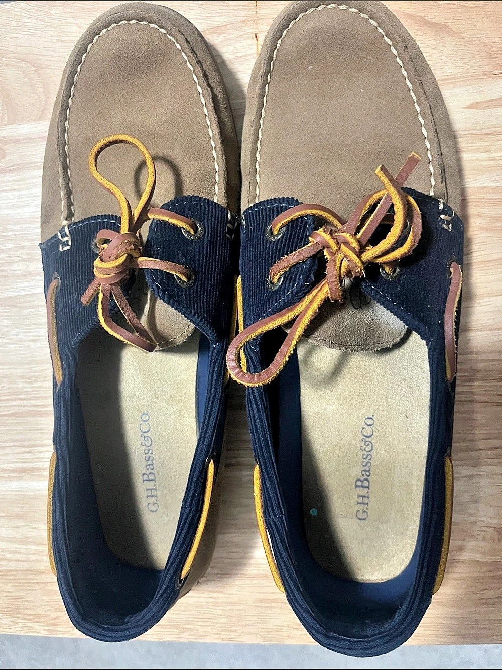 G.H. Bass & Co. Bass Hampton. Boat Shoes in Blue & Brown